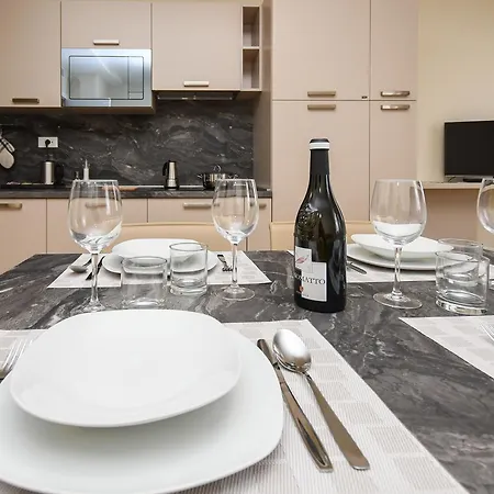 Casa Tunina Appartement Desenzano del Garda Buitenkant foto